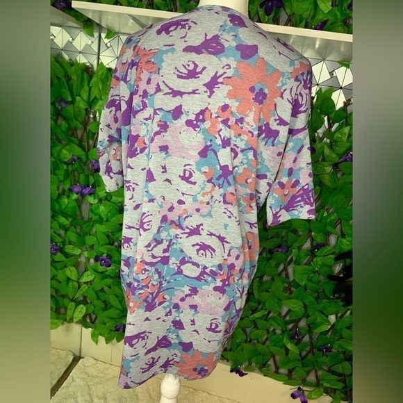 Lularoe Woman XXS Long Short Sleeve Multi Colored Shirt - Picture 3 of 9